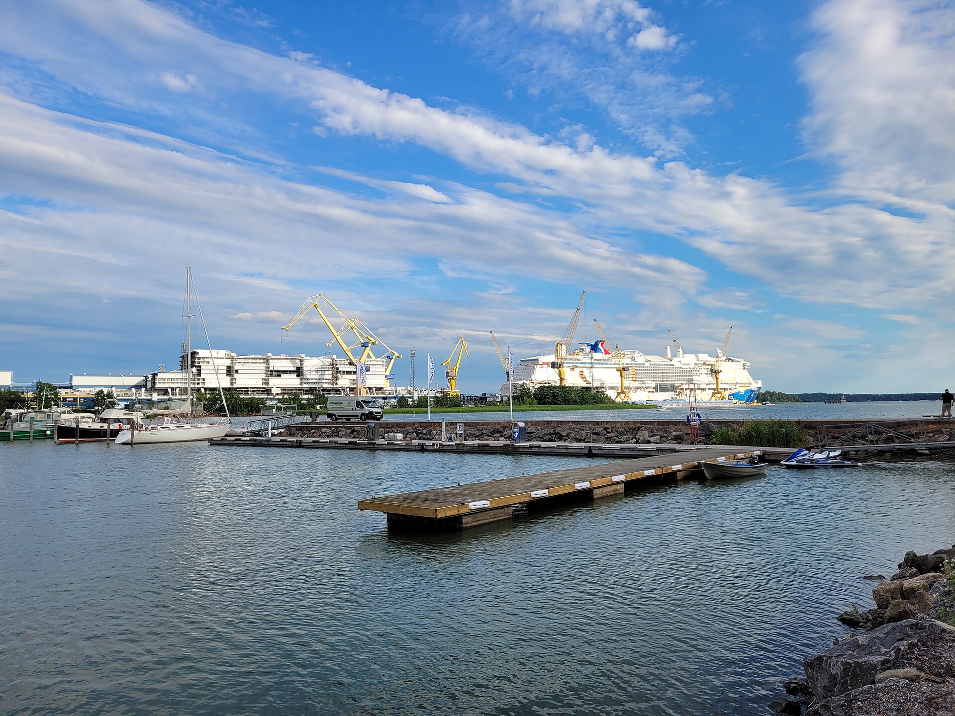 Meyer Turku shipyard in 2022, with Icon of the Seas under construction