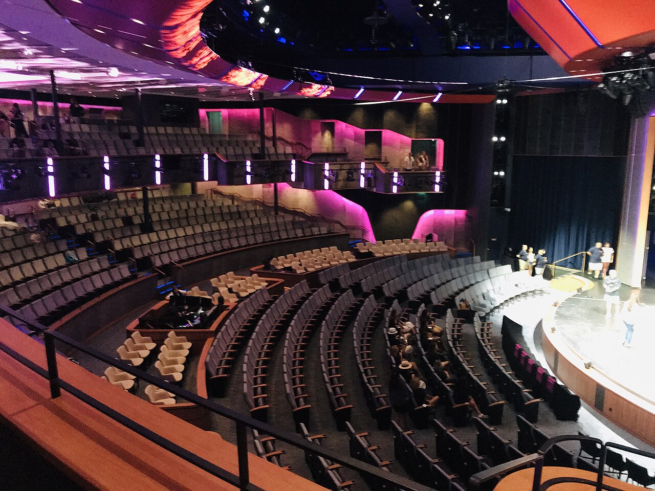 Royal Theater main show lounge