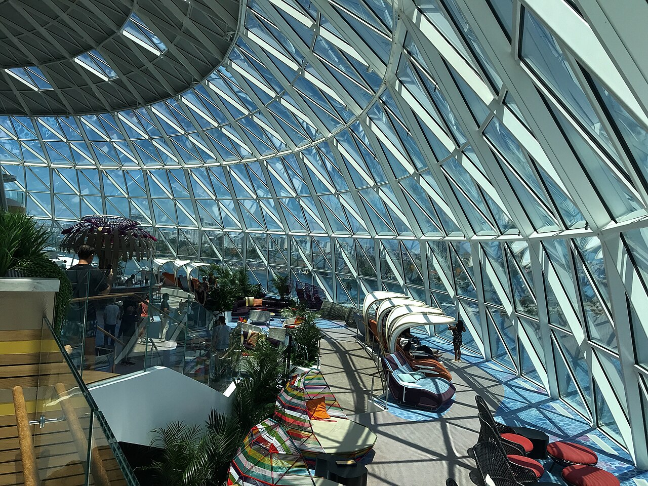 The Overlook bar and lounge in the AquaDome
